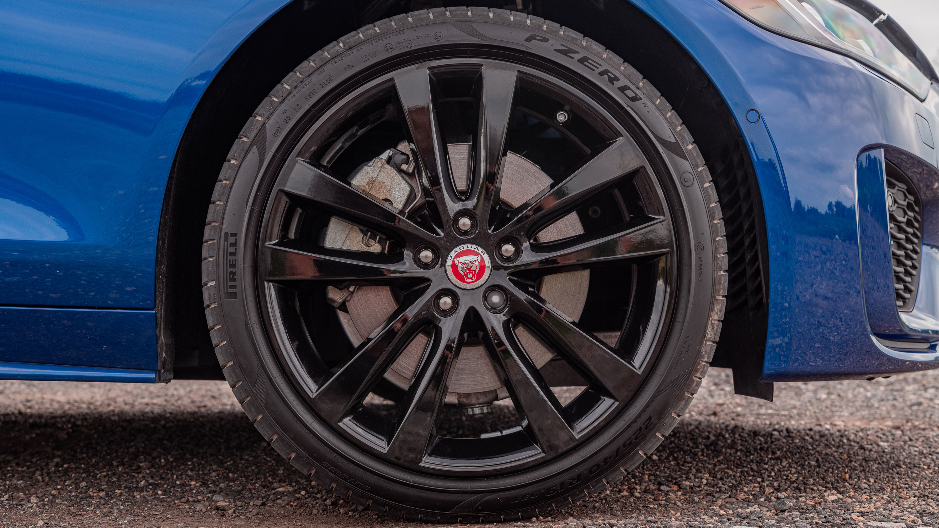 Jaguar XE Review & Prices 2023 AutoTrader UK